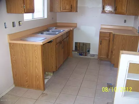 630 E Jensen St #111, Mesa, AZ 85203 photo 8