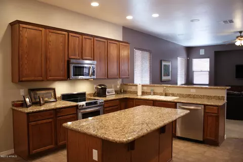 1285 E Arrowhead Trl, Gilbert, AZ 85297 photo 3