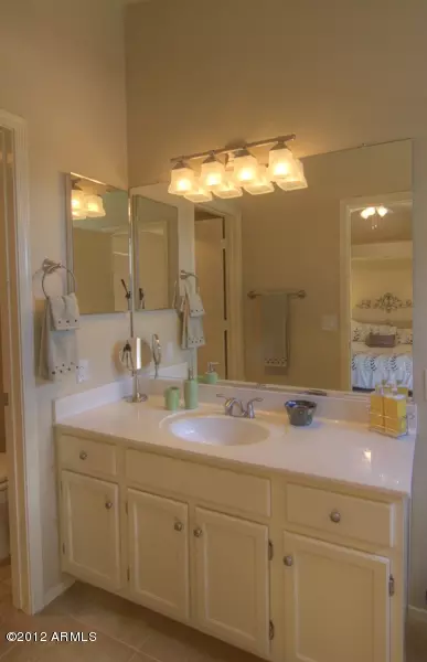 4857 E Abraham Ln, Phoenix, AZ 85054 photo 21