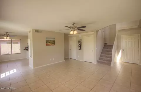 4857 E Abraham Ln, Phoenix, AZ 85054 photo 5