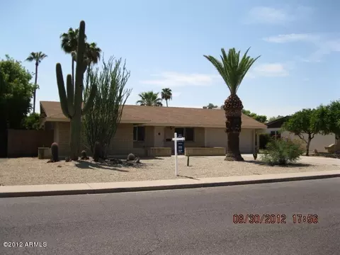 3825 E Cholla St, Phoenix, AZ 85028 photo 1
