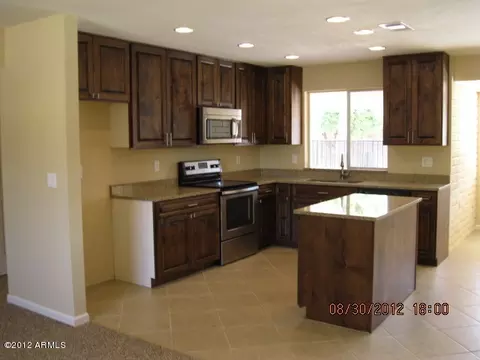 3825 E Cholla St, Phoenix, AZ 85028 photo 5