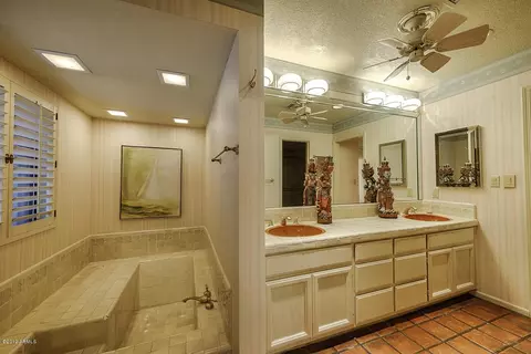 2412 E San Miguel Ave, Phoenix, AZ 85016 photo 26