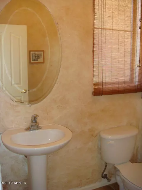 6286 S Sky Ln, Gilbert, AZ 85298 photo 11