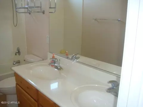 6286 S Sky Ln, Gilbert, AZ 85298 photo 16