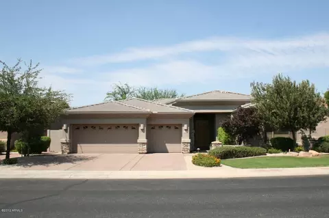 472 E Vermont Dr, Gilbert, AZ 85295 photo 1