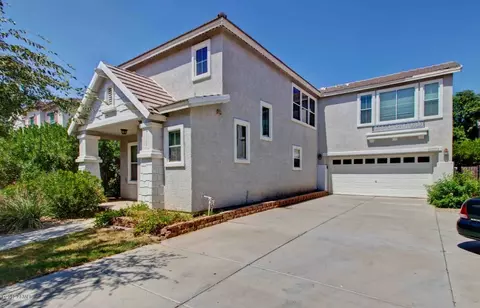4232 E Betsy Ln, Gilbert, AZ 85296 photo 1