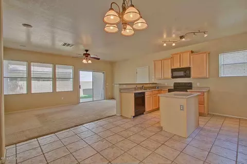 4232 E Betsy Ln, Gilbert, AZ 85296 photo 7