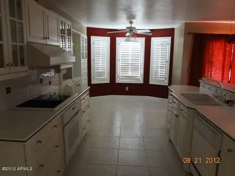 2101 E Sahuaro Dr, Phoenix, AZ 85028 photo 11