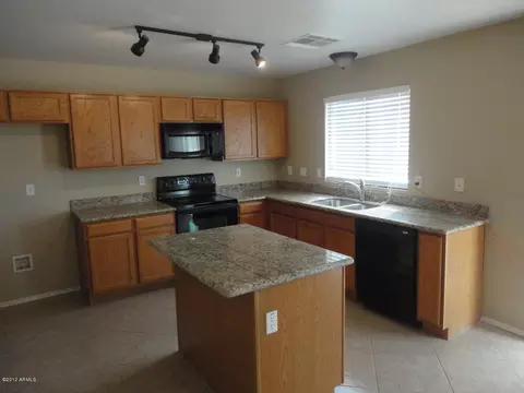 1190 S Boulder St #C, Gilbert, AZ 85296 photo 3