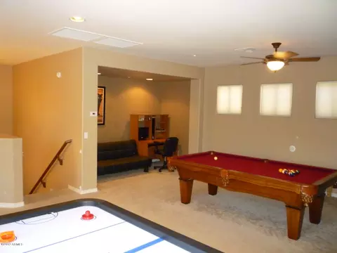 3999 E Crest Ln, Phoenix, AZ 85050 photo 14