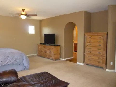3999 E Crest Ln, Phoenix, AZ 85050 photo 16