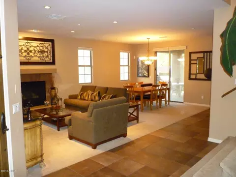 3999 E Crest Ln, Phoenix, AZ 85050 photo 3