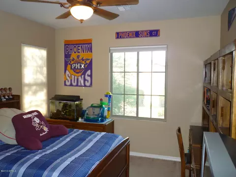 3999 E Crest Ln, Phoenix, AZ 85050 photo 21