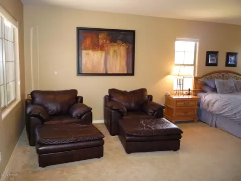 3999 E Crest Ln, Phoenix, AZ 85050 photo 15