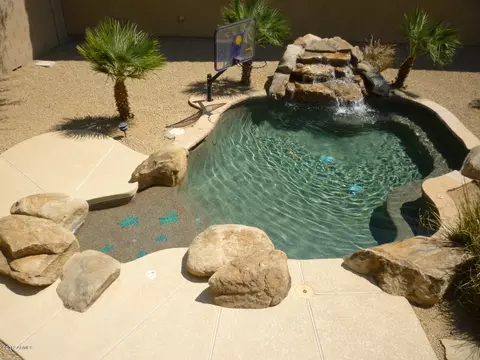 3999 E Crest Ln, Phoenix, AZ 85050 photo 29