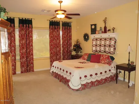 704 E Hampton Ct, Gilbert, AZ 85295 photo 6
