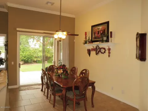 704 E Hampton Ct, Gilbert, AZ 85295 photo 4