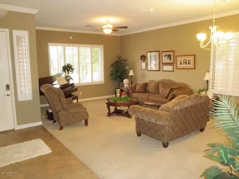 704 E Hampton Ct, Gilbert, AZ 85295 photo 5