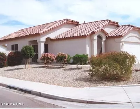 582 E Kyle Dr, Gilbert, AZ 85296 photo 1