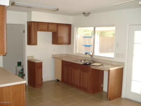 2756 E Michelle Dr, Phoenix, AZ 85032 photo 7