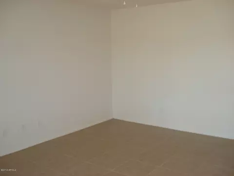 2756 E Michelle Dr, Phoenix, AZ 85032 photo 4