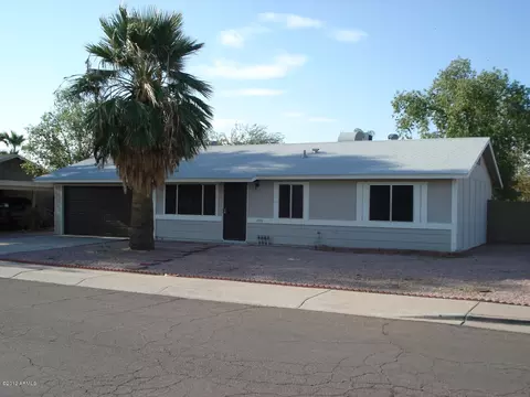 2756 E Michelle Dr, Phoenix, AZ 85032 photo 1