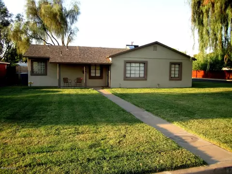 2844 Earll Dr, Phoenix, AZ 85016 photo 2
