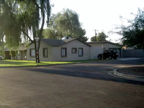 2844 Earll Dr, Phoenix, AZ 85016 photo 3