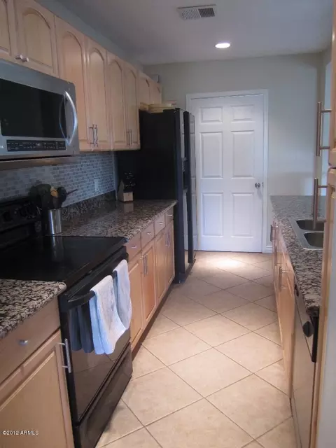2844 Earll Dr, Phoenix, AZ 85016 photo 8