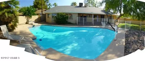 2104 E Manhatton Dr, Tempe, AZ 85282 photo 3