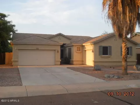 146 E Constitution Ct, Gilbert, AZ 85296 photo 1