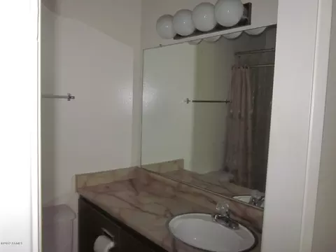 1450 E Bethany Home Rd #19, Phoenix, AZ 85014 photo 9