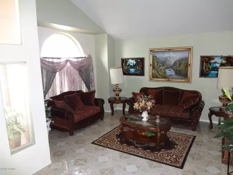 1380 S Oak St, Gilbert, AZ 85233 photo 2