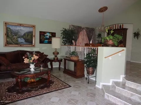 1380 S Oak St, Gilbert, AZ 85233 photo 3