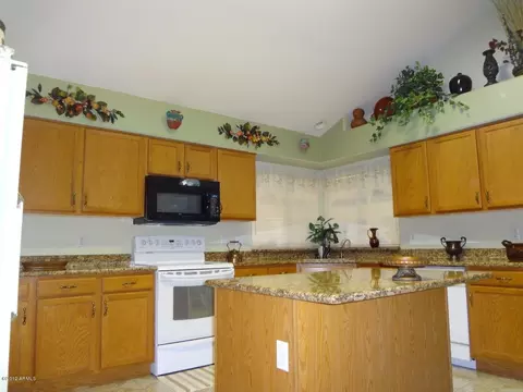 1380 S Oak St, Gilbert, AZ 85233 photo 7