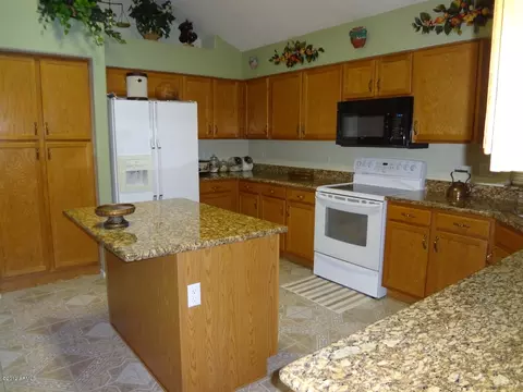 1380 S Oak St, Gilbert, AZ 85233 photo 6