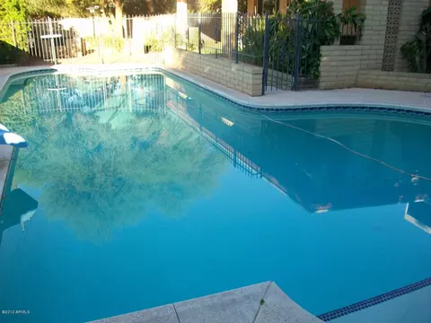705 E Manhatton Dr, Tempe, AZ 85282 photo 3