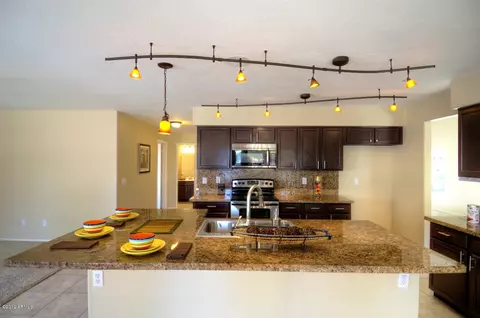 464 E Jasper Dr, Gilbert, AZ 85296 photo 5