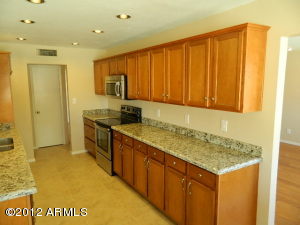 2648 E Cannon Dr, Phoenix, AZ 85028 photo 5
