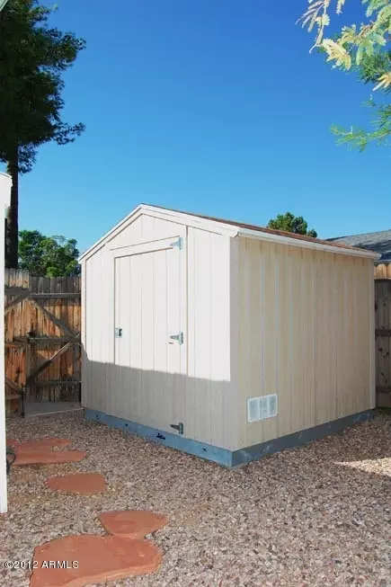 3924 E Devonshire Ave, Phoenix, AZ 85018 photo 9