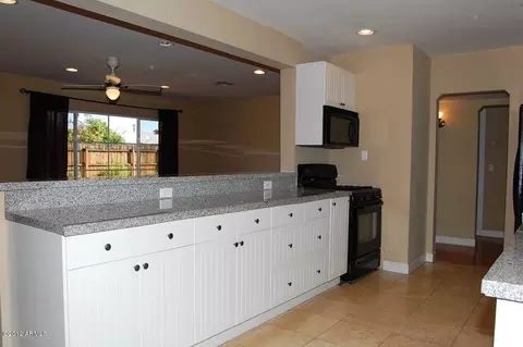 3924 E Devonshire Ave, Phoenix, AZ 85018 photo 2