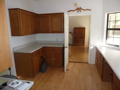 517 E Meadows Ln, Gilbert, AZ 85234 photo 9
