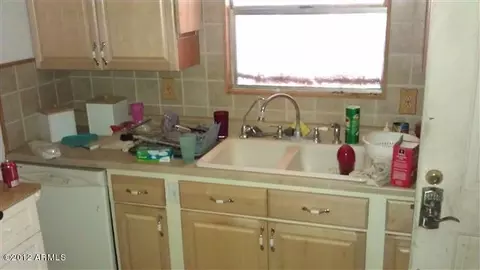 2933 E Utopia Rd, Phoenix, AZ 85050 photo 16