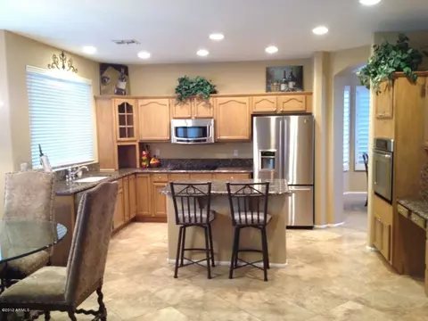 15212 S 18th Dr, Phoenix, AZ 85045 photo 3