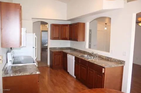 3557 E Kelton Ln, Phoenix, AZ 85032 photo 3