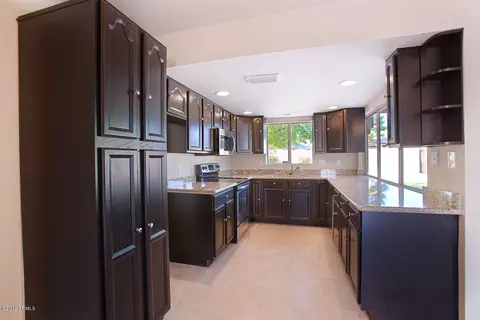 2926 E Surrey Ave, Phoenix, AZ 85032 photo 6