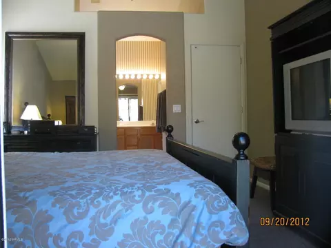 3330 E Behrend Dr, Phoenix, AZ 85050 photo 10