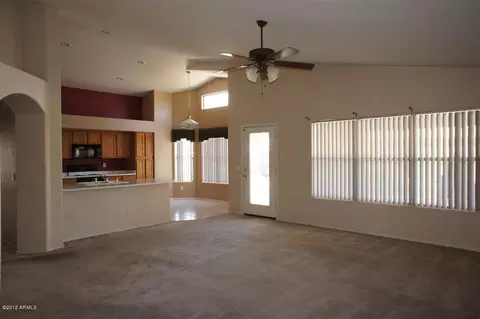 2052 E Willow Wick Rd, Gilbert, AZ 85296 photo 2