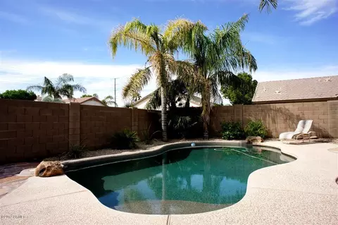 2052 E Willow Wick Rd, Gilbert, AZ 85296 photo 11